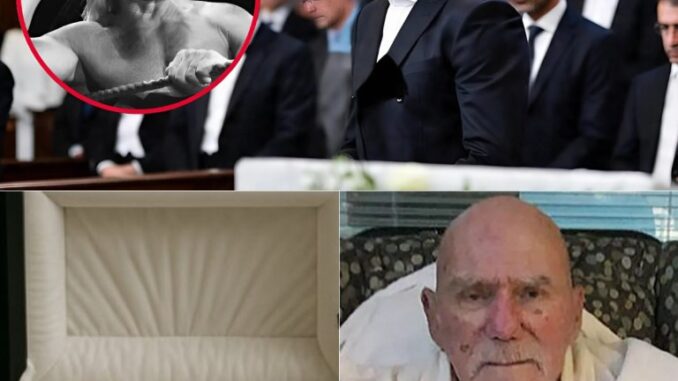 SHOCKING: Ronaldo quietly attended the funeral of wrestling legend Hulk Hogan, no cameras, no noise, just silence. What’s more surprising is that Ronaldo whispered something into the ear of the late legend’s family that made us hold our breath and wait. SHOCKING: Ronaldo quietly attended the funeral of wrestling legend Hulk Hogan, no cameras, no noise, just silence. What’s more surprising is that Ronaldo whispered something into the ear of the late legend’s family that made us hold our breath and wait.