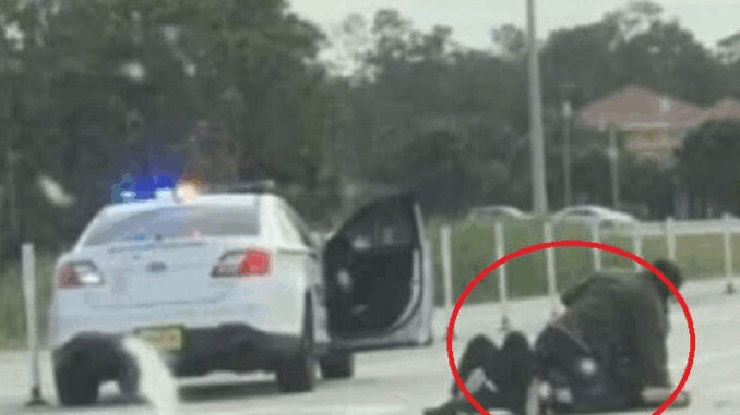 Passerby Who Killed Man Attacking Cop Learns His Fate…See more Passerby Who Killed Man Attacking Cop Learns His Fate…See more